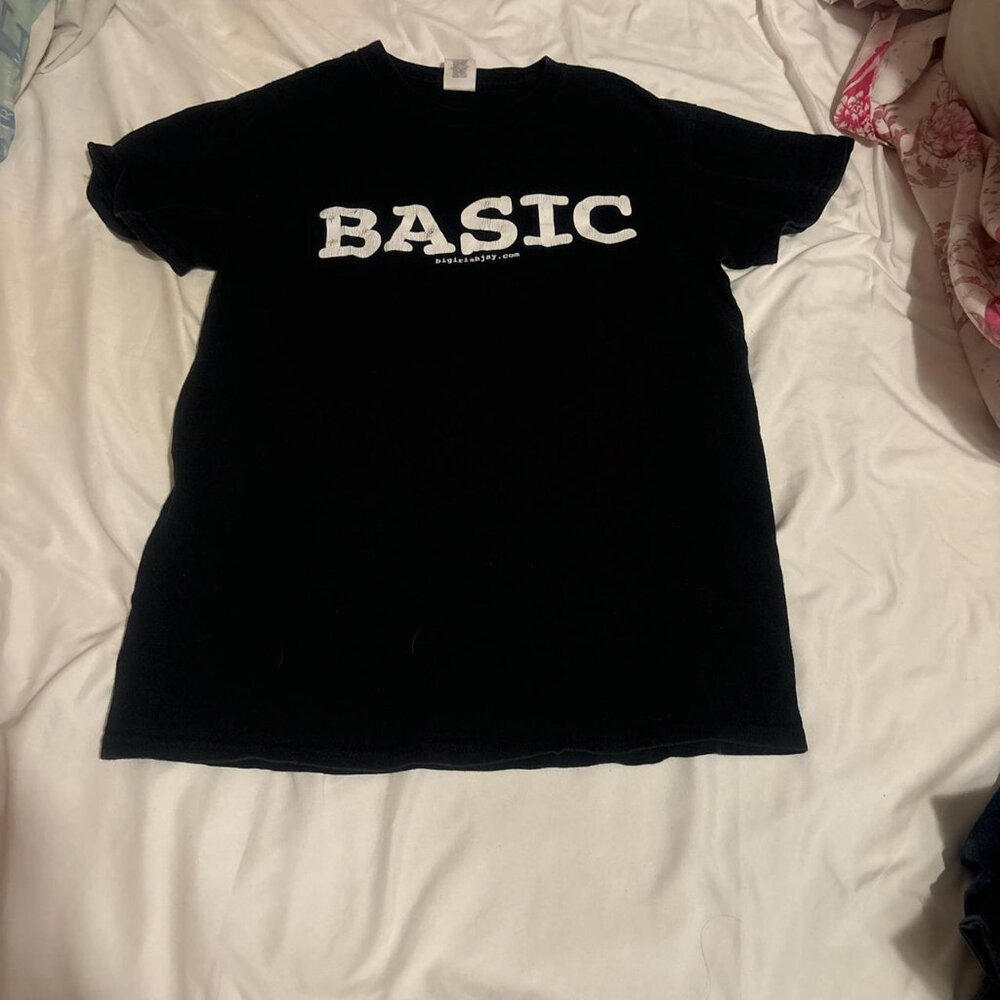 Gildan Women's Black and White T-shirt